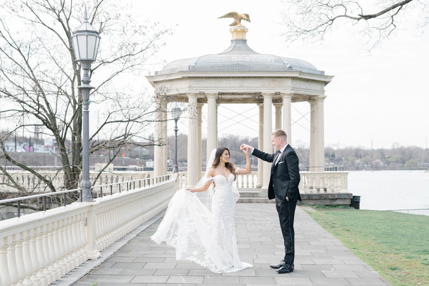 Water Works By Cescaphe Wedding in Philadelphia | Philadelphia Wedding Photographer