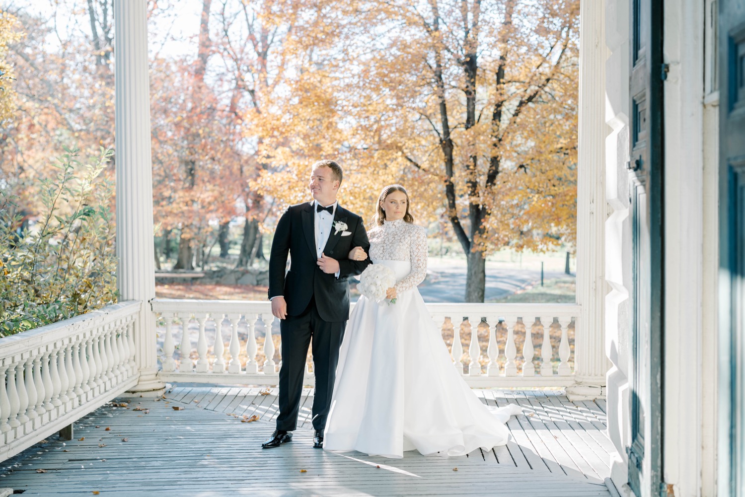 Dreamy Fall Wedding at Glen Foerd Mansion