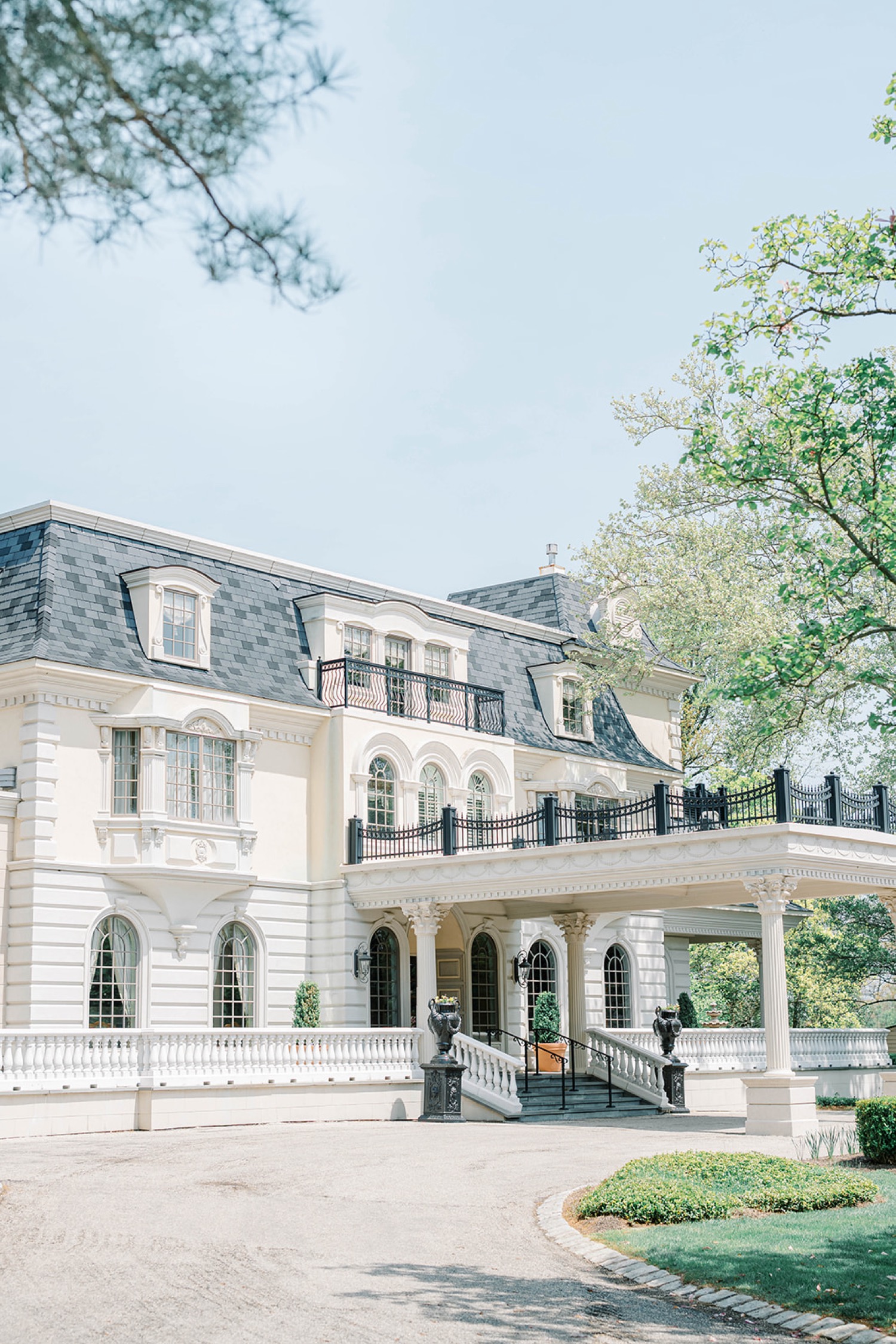 Romantic Spring Wedding at The Ashford Estate 