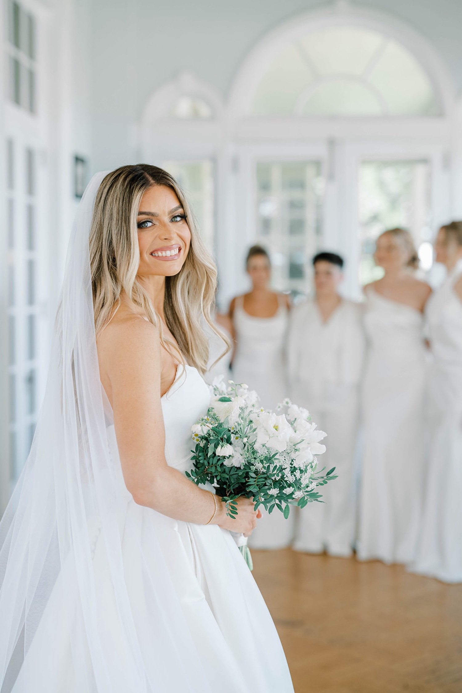 Bride and Bridesmaids First Look at Glen Foerd