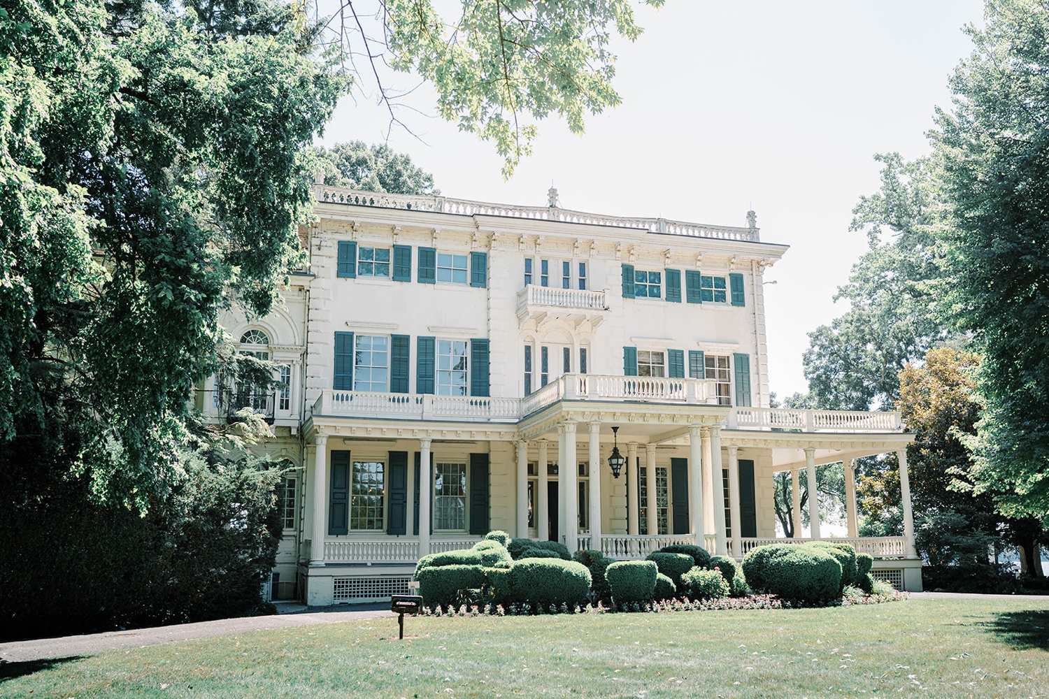 Glen Foerd on the Delaware Wedding Photos