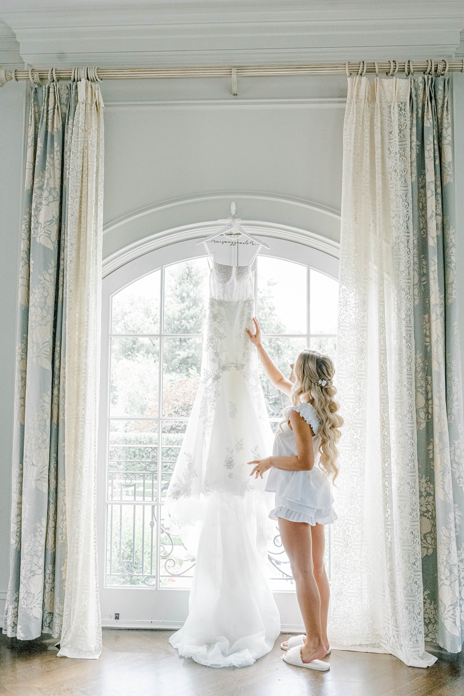 Whimsical Park Chateau Estate Wedding in East Brunswick, NJ