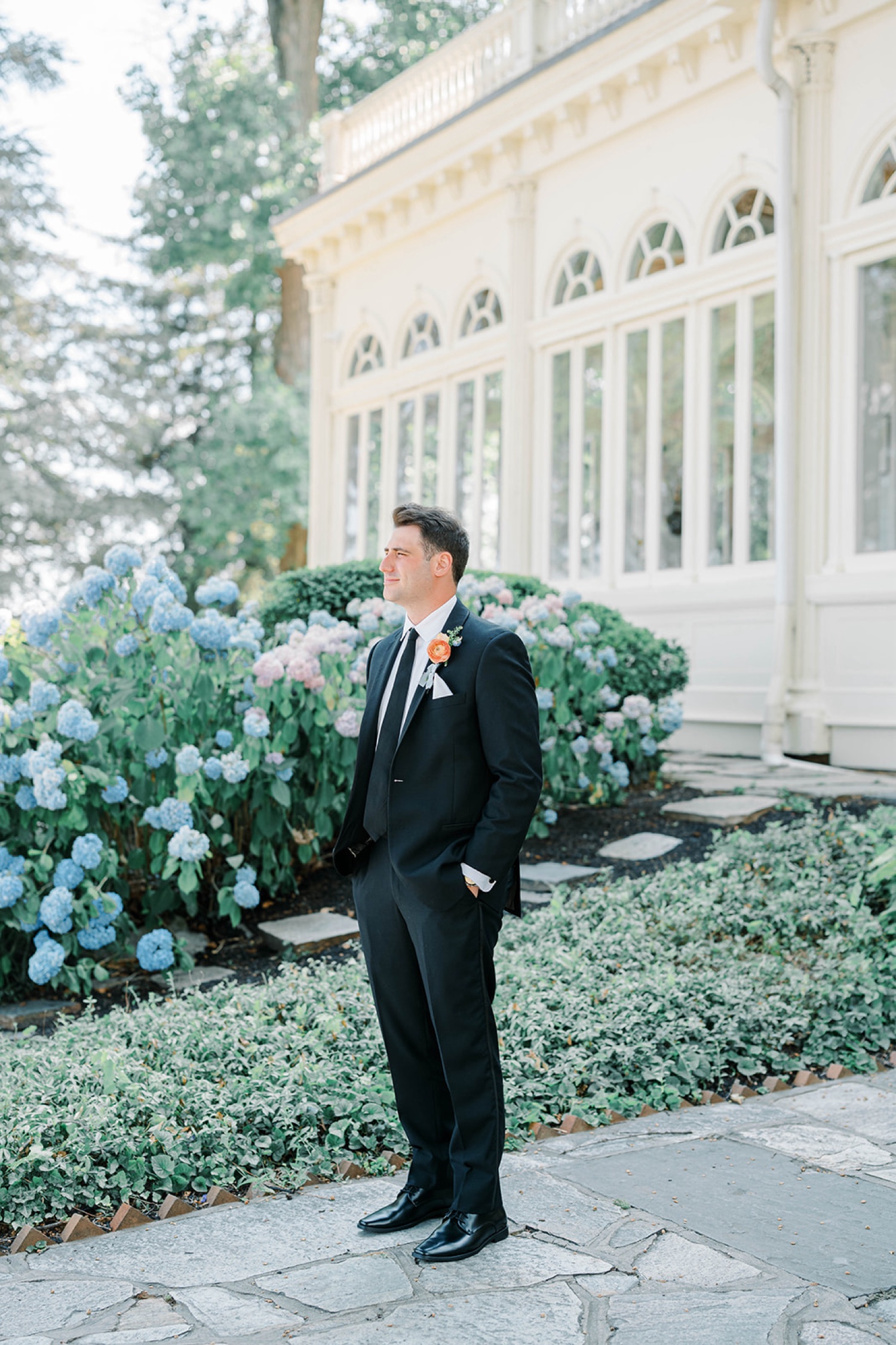 Groom Details at Glen Foerd Mansion