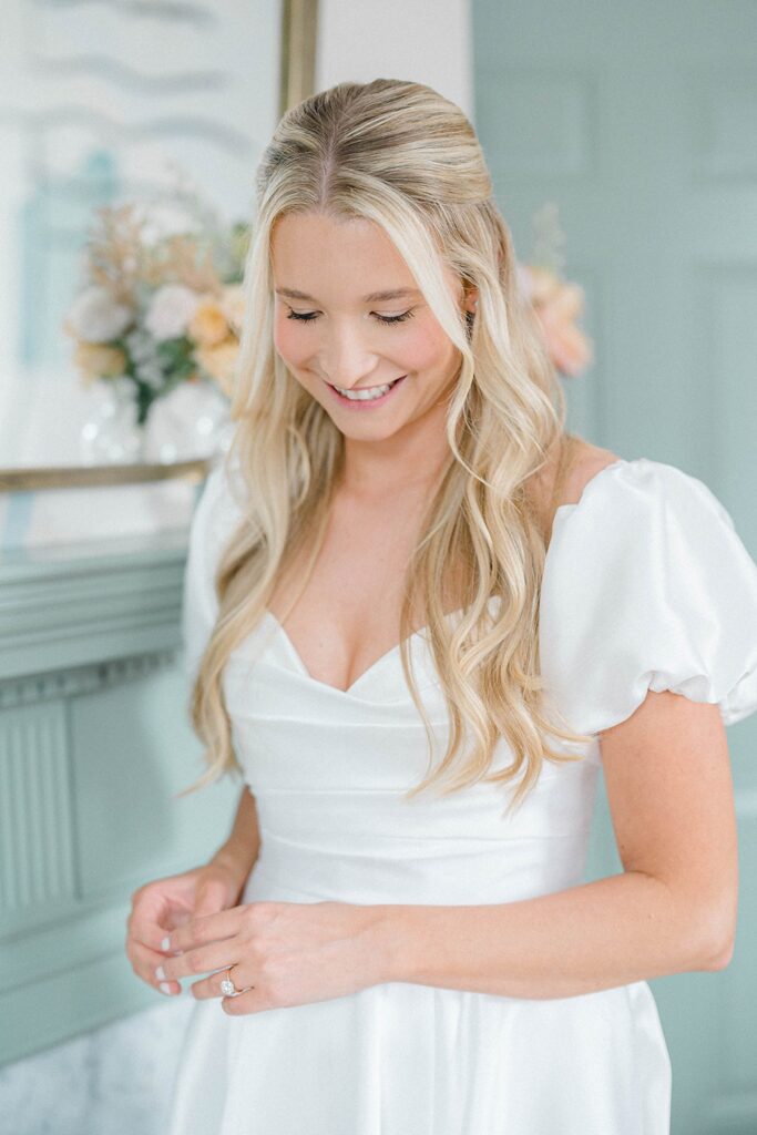 Bride Getting Ready in Center City Philadelphia