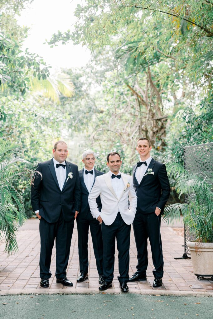 Bridal Party Photos at Villa Woodbine