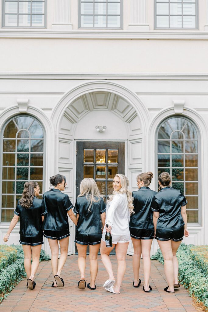 Ashford Estate wedding reception with black and white theme