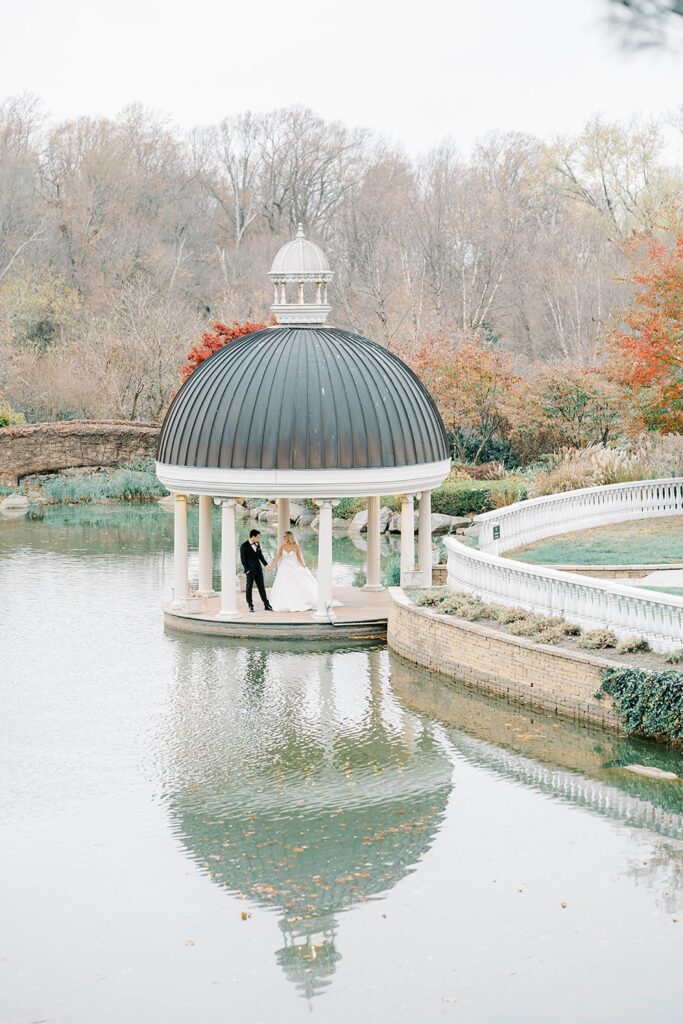 Ashford Estate outdoor fall wedding photos