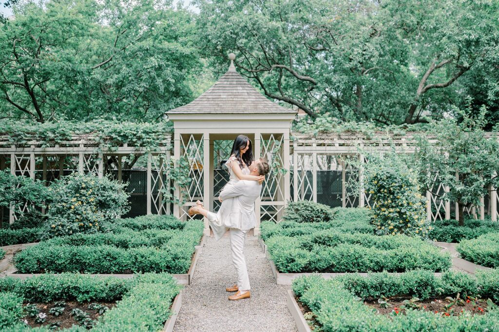 18tth Century Gardens Philadelphia Engagement Photos