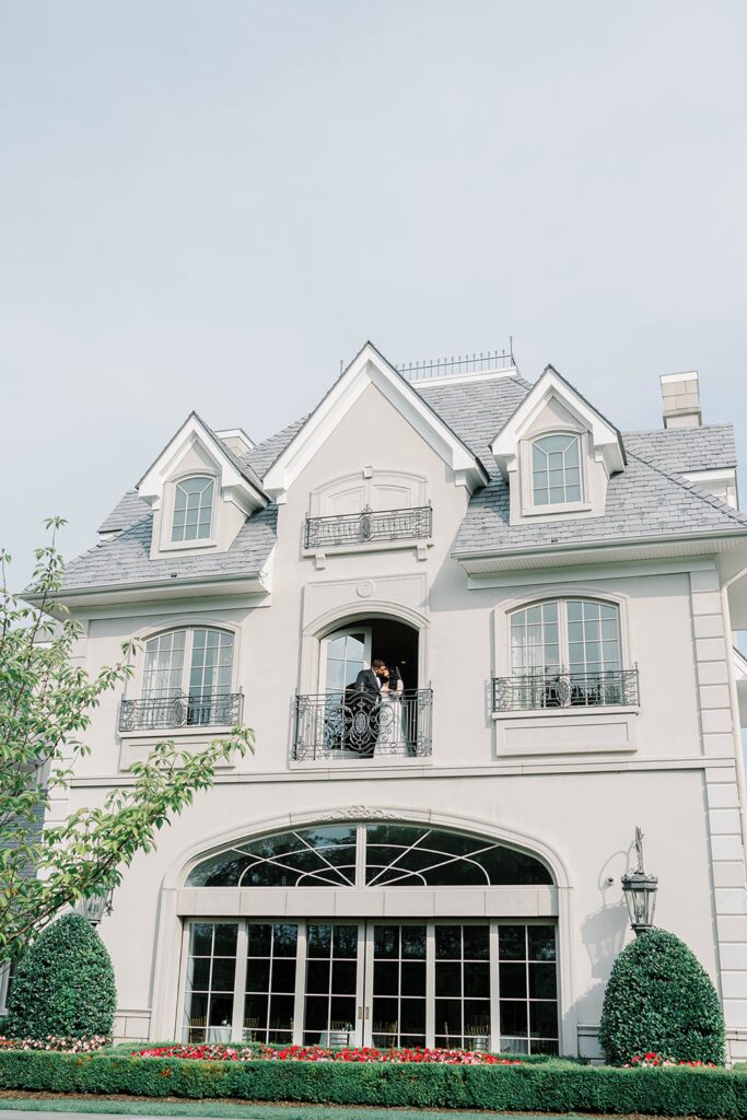 Elegant white and gold wedding details at Park Château Estate