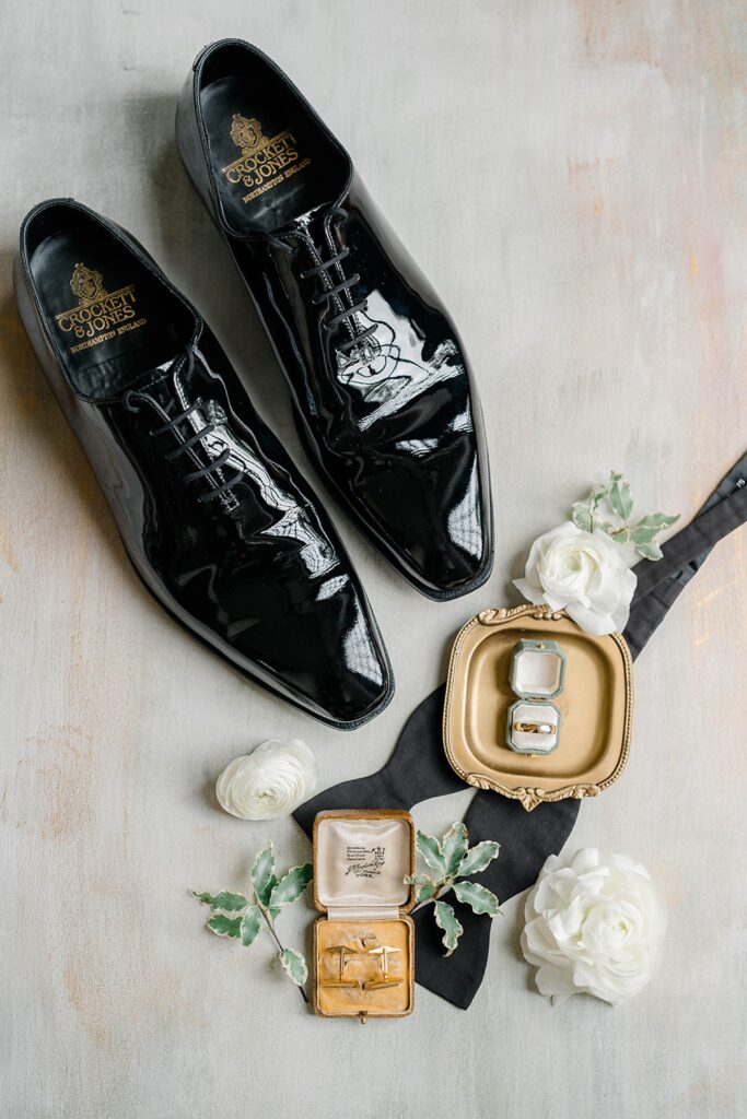 Grooms Details at Parque Ridley