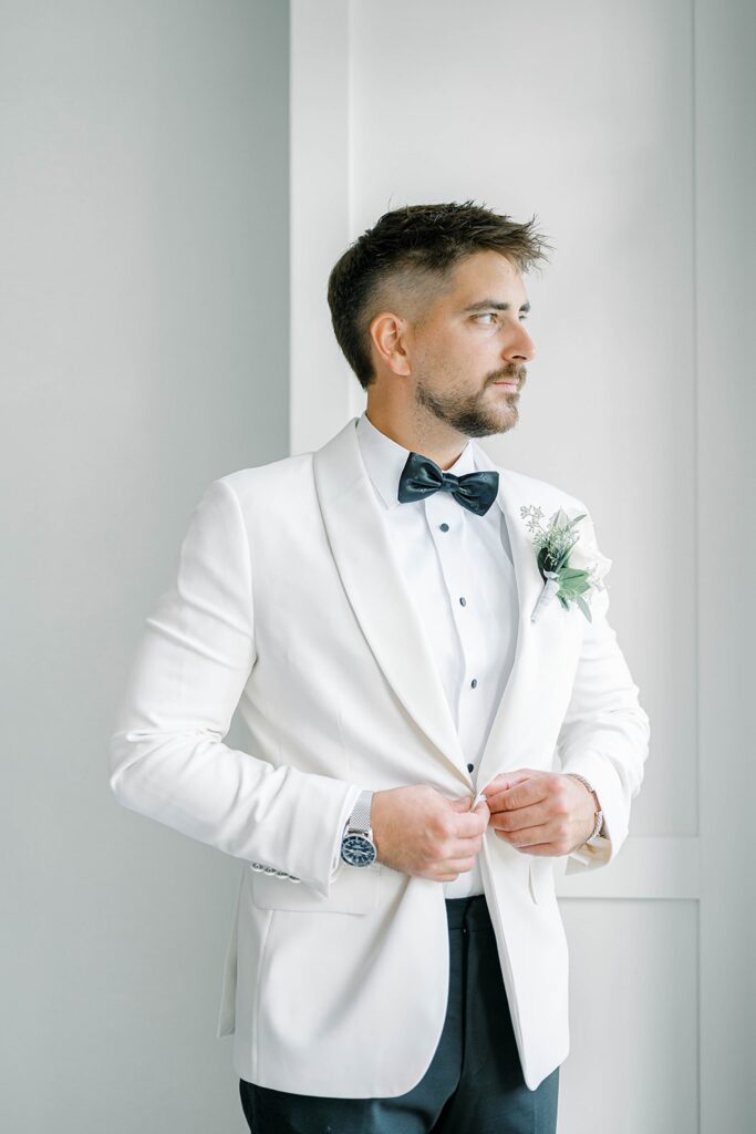 Groom getting ready a New Jersey Wedding